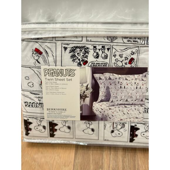 Peanuts Snoopy Holiday Christmas Comic Berkshire TWIN sheet *NEW RELEASE* - Picture 4 of 4